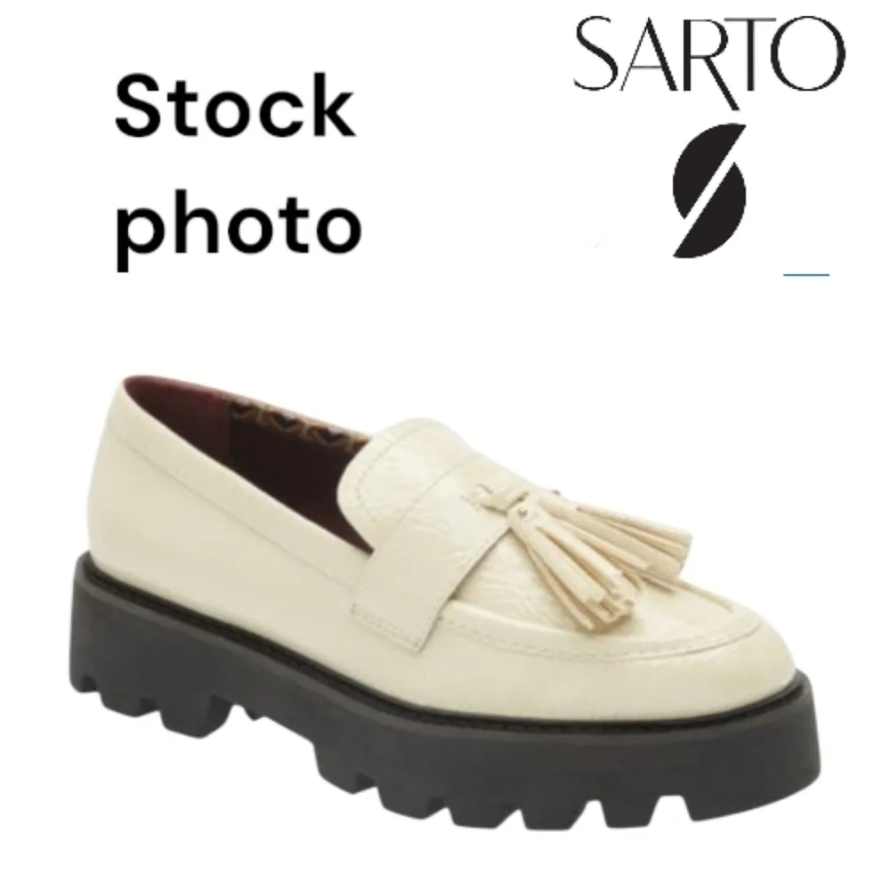 SARTO (FRANCO) Women's Tassel Loafers Putty (Cream) Black Chunky Heel Size 7M